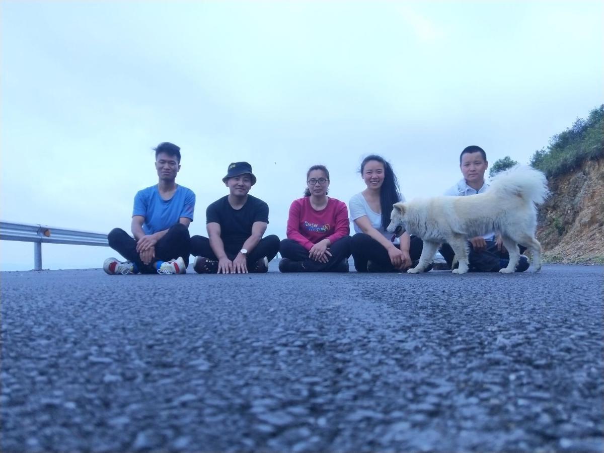 Dragon'S Den Hostel Longsheng Bagian luar foto